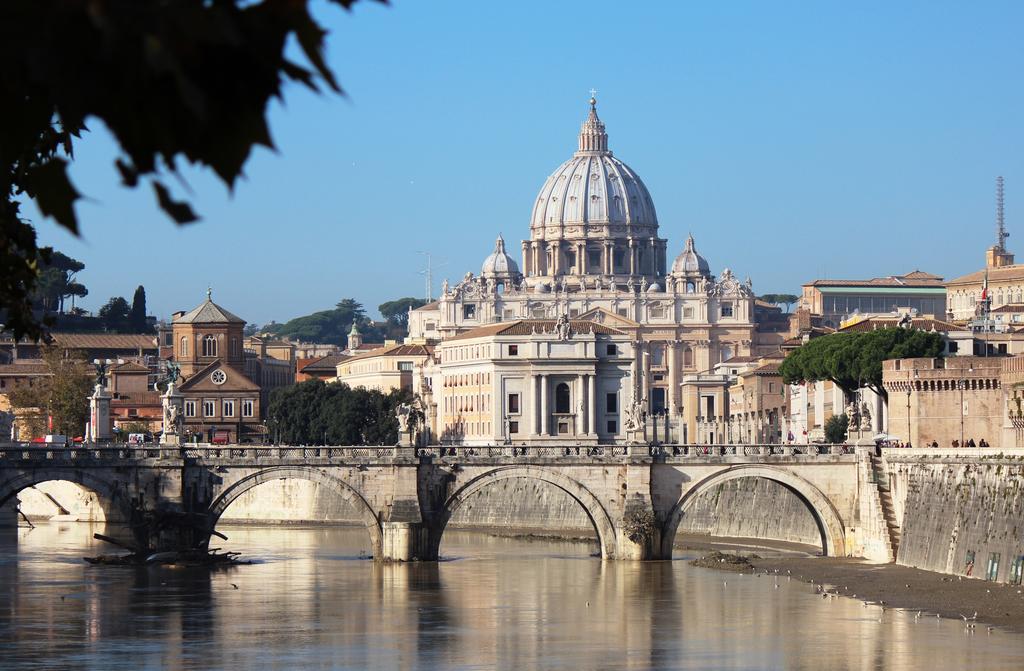 Fermata San Pietro - Appartamento Con Parcheggio Рим Экстерьер фото